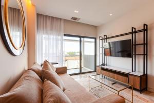 Luxury 1bedroomAmazing ocean viewPrime location