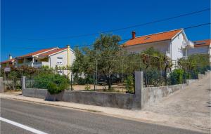 Nice Apartment In Barbat-Rab With House Sea View 