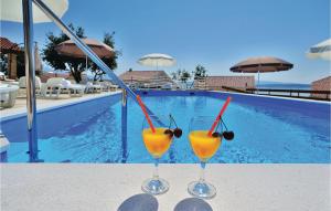 Amazing Apartment In Posedarje With Wifi 
