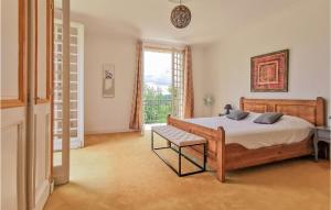 Maisons de vacances Awesome Home In Vianne : photos des chambres