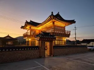 Hanok Stay Seowa - Yongjang-ri