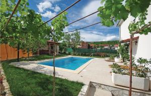 Apartment Sestanovac 23 With Outdoor Swimmingpool