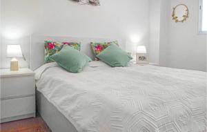 Lovely Apartment In Oliva