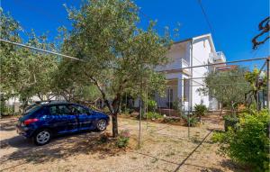 Nice Apartment In Barbat-Rab With House Sea View 