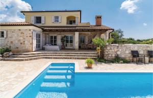 Lovely Home In Stifanici With Wifi 