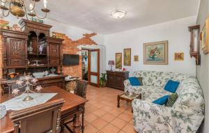 3 Bedroom Nice Home In Smrika 