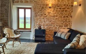 Maisons de vacances Awesome Home In Lussas Et Nontronneau : photos des chambres