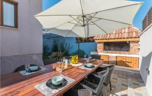 Cozy Home In Biograd Na Moru With Sauna 