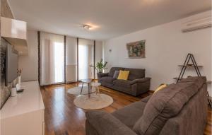 Cozy Home In Biograd Na Moru With Sauna