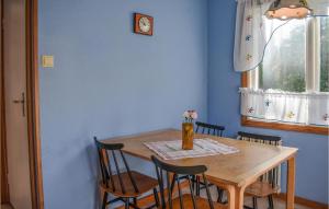 2 Bedroom Gorgeous Home In Alstermo