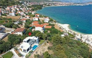 Lovely Home In Seget Donji