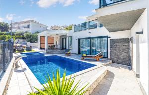 Lovely Home In Seget Donji