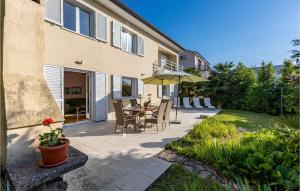 3 Bedroom Stunning Home In Malinska 
