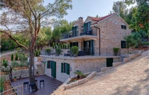3 Bedroom Cozy Home In Gromin Dolac