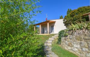 Cozy Apartment In Rignano Sullarno