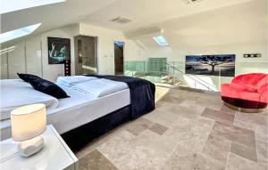 Nice Apartment In Sibenik With Kitchen