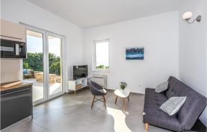 Pet Friendly Home In Lun 
