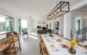 Pet Friendly Home In Lun