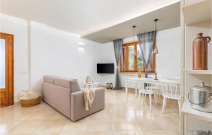 Gorgeous Home In Galizana With Wifi