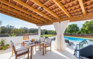Gorgeous Home In Galizana With Wifi