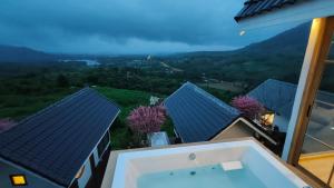 Sirine Onsen รีสอร์ทออนเซนวิวทะเลหมอก