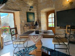 B&B / Chambres d'hotes Manoir du Charme dans les Gorges du Tarn LOZERE : photos des chambres
