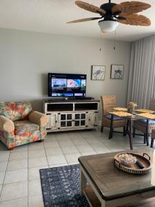 Majestic Beach Towers 905