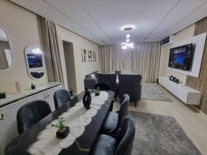 3 Bedroom Apart near CraftZone