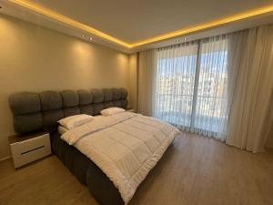 شقة فخمة اربع غرف