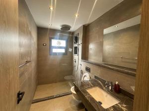 شقة فخمة اربع غرف