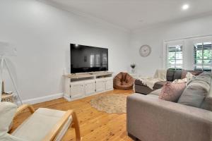 The Macleay - Poolside Entertainer, Pets Allowed