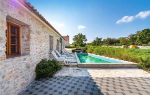 Pet Friendly Home In Lisane Tinjske