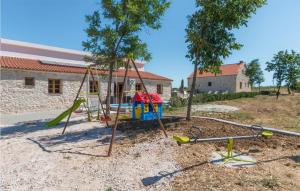 Pet Friendly Home In Lisane Tinjske