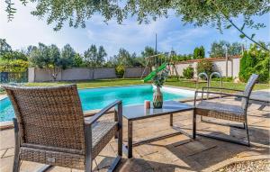 2 Bedroom Gorgeous Home In Pula