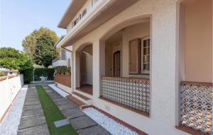 Gorgeous Home In Viareggio With Kitchen