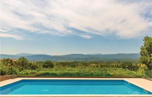 Stunning Home In Imotski With Kitchen 