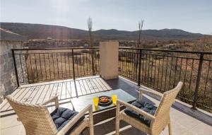 Cozy Home In Blaca With Wifi