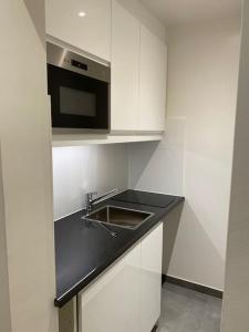 Luxueux studio aux Eaux-Vives