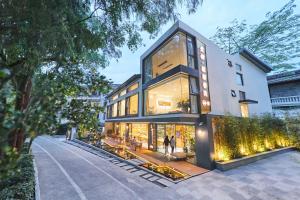 iTree Guanhu Academy Huizhou West Lake - 3hvězdičkové hotely ve městě Chuej-čou