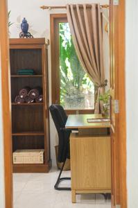 Omah Ralin Family Homestay with Spacious Joglo House