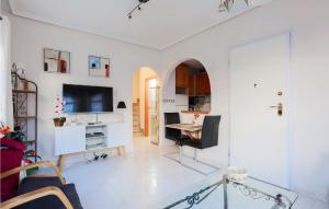 Beautiful Home In Torrevieja With Wifi