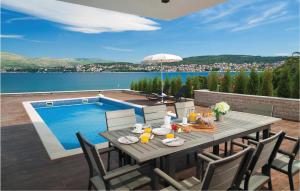 Awesome Home In Okrug Gornji With Sauna