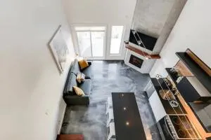 Condo moderne, escapade vacance, vue sur montagnes - Labelle