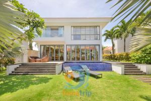 Beachside Paradise Resort