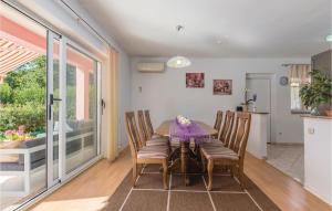 Stunning Home In Porec With Kitchen 