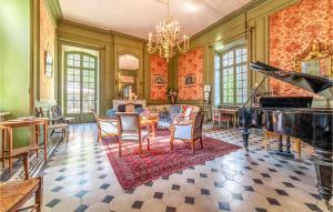 Amazing Home In Lézignan-Corbières