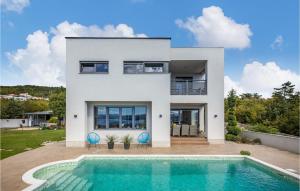Amazing Home In Crikvenica With House Sea View 