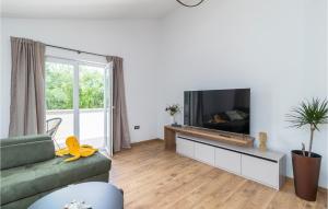 4 Bedroom Stunning Home In Lopar