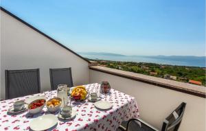 2 Bedroom Stunning Apartment In Rijeka