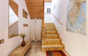 3 Bedroom Nice Apartment In Fazana 